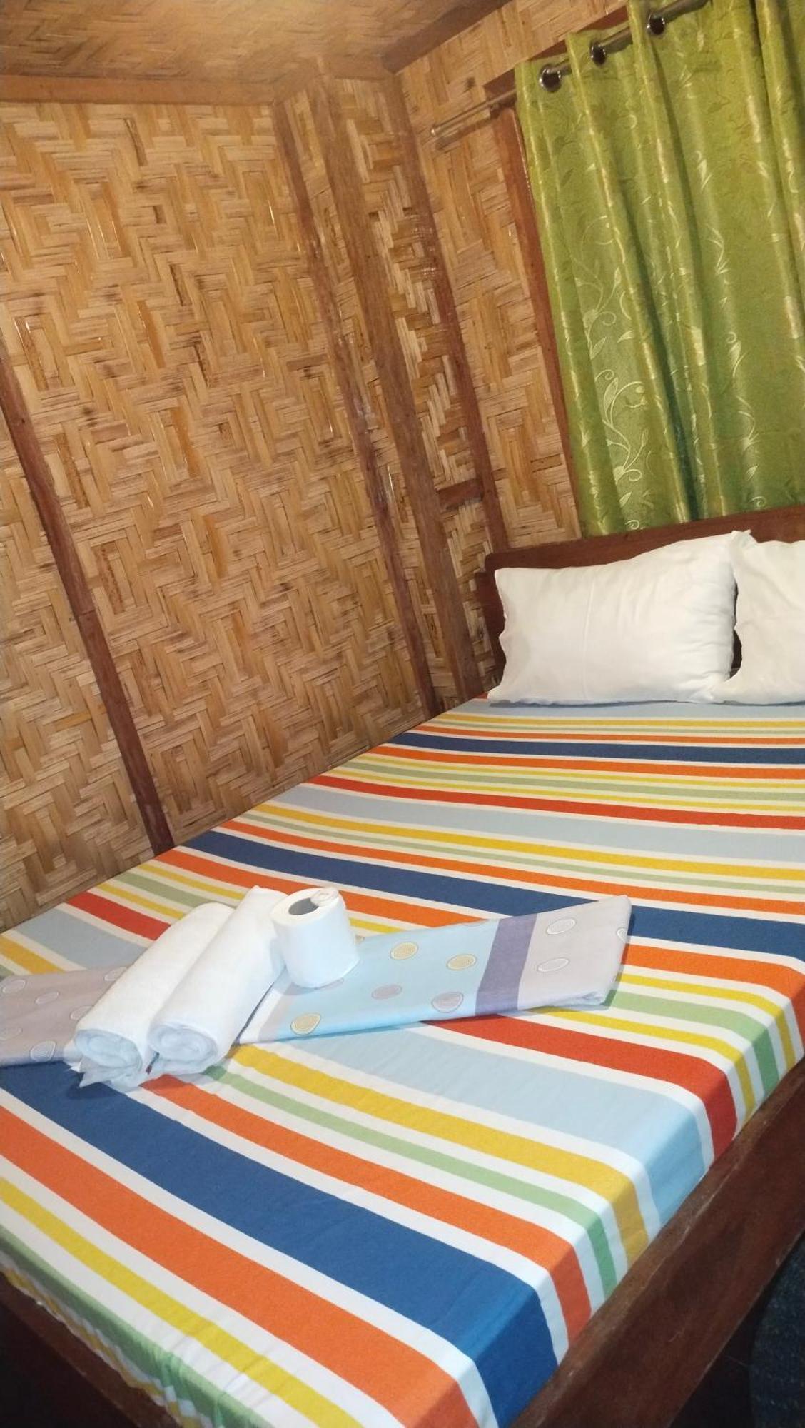 סן ויסנטה Ziah'S Guest House חדר תמונה