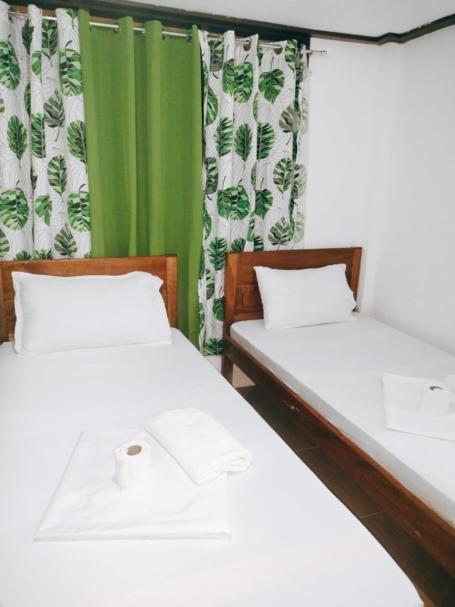 סן ויסנטה Ziah'S Guest House חדר תמונה